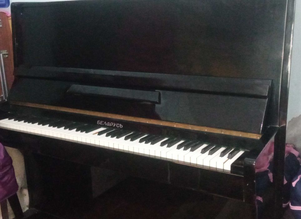 Fortepiano cholg'u asbobi
