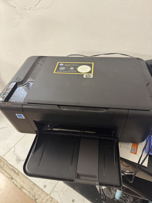 Принтер HP цветной рабочая