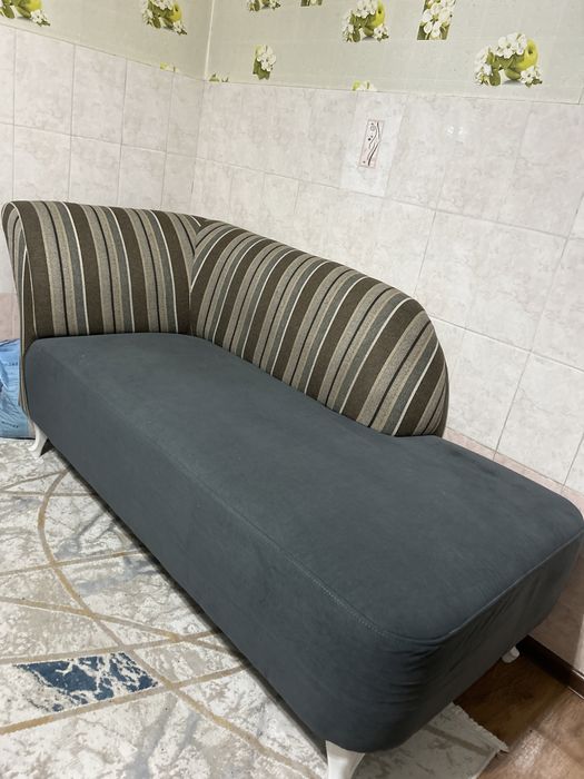 Диван для гостиной или для кухни