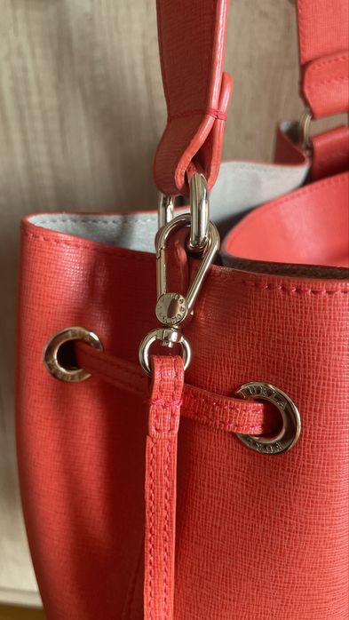 Geanta FURLA, model Stacy, geanta bucket, culoare corai, piele naturala saffiano