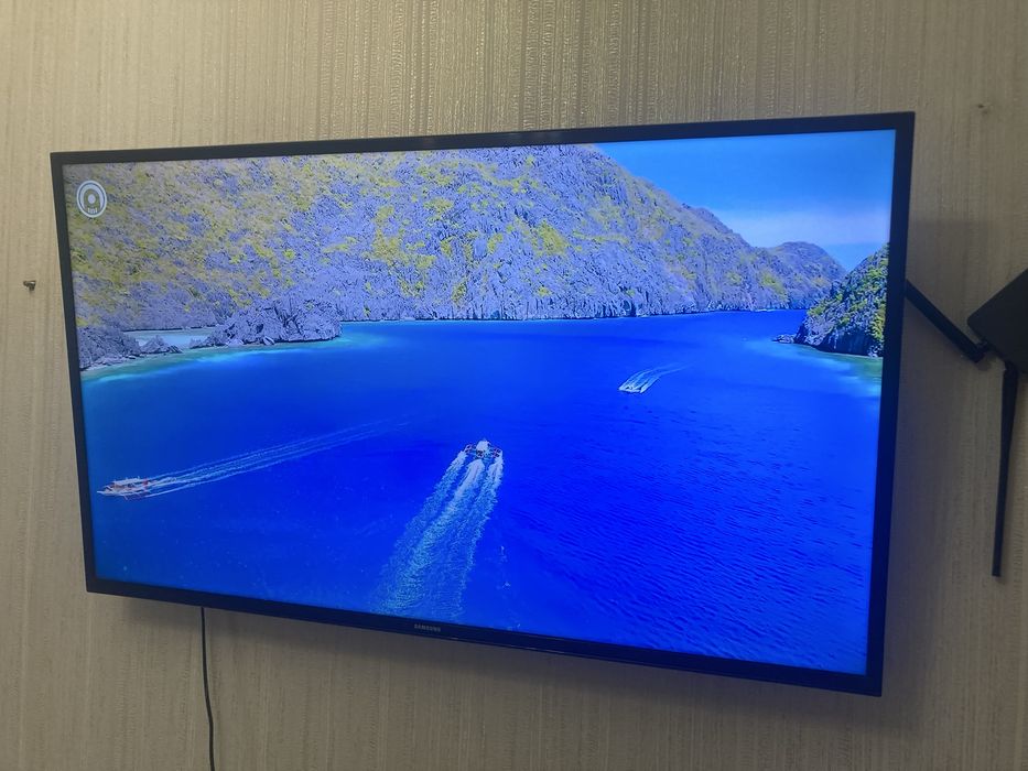 продается телевизор самсунг