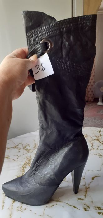 Продам сапоги.осенние,кожа.новые