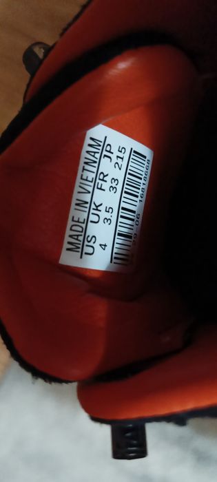 Продам туфли на мальчика