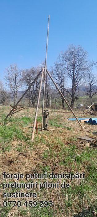 Foraje puțuri și denisipări piloni de sustinere