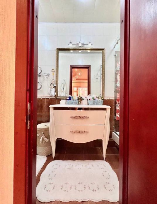 СРОЧНО! Продаётся квартира 182м²  ориентир метро Айбек