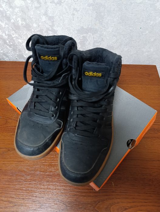 Adidas осень, весна обувь