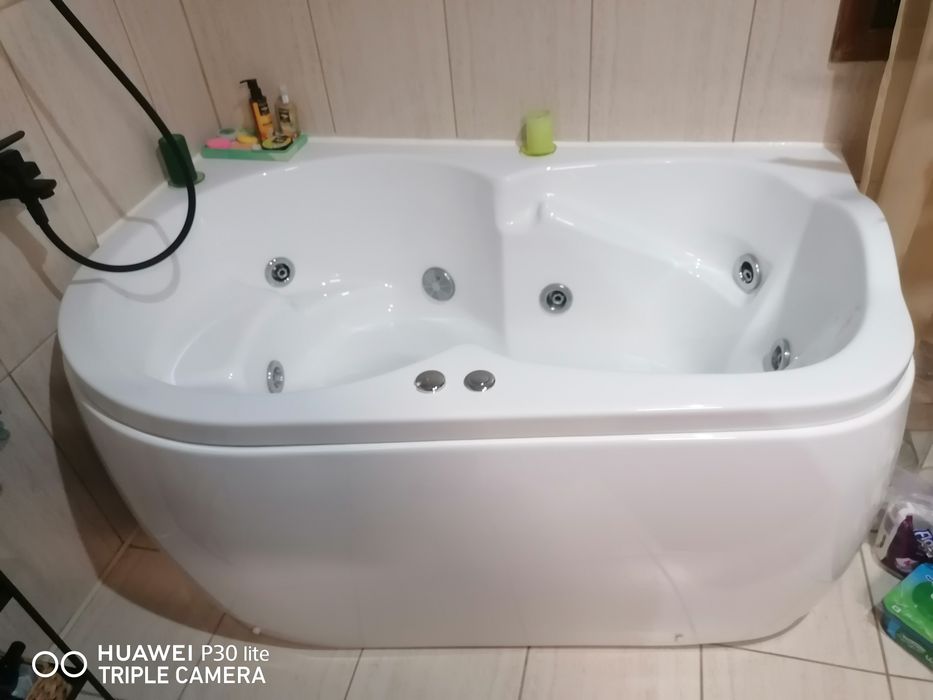 Cada hidromasaj de vânzare