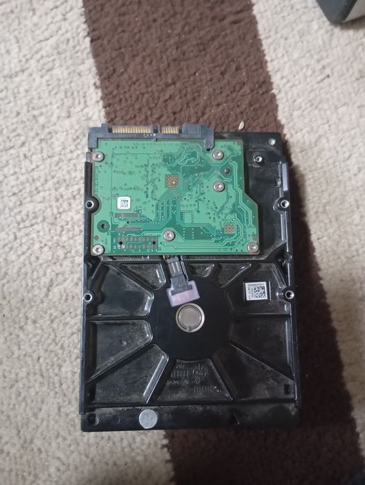 Продам зесткий диск на 500gb