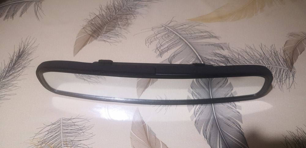 Oglinda retrovizoare curbata - unghi mort