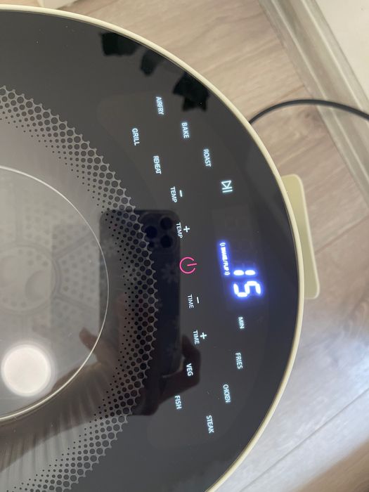 Air fryer Russel Hobbs нов