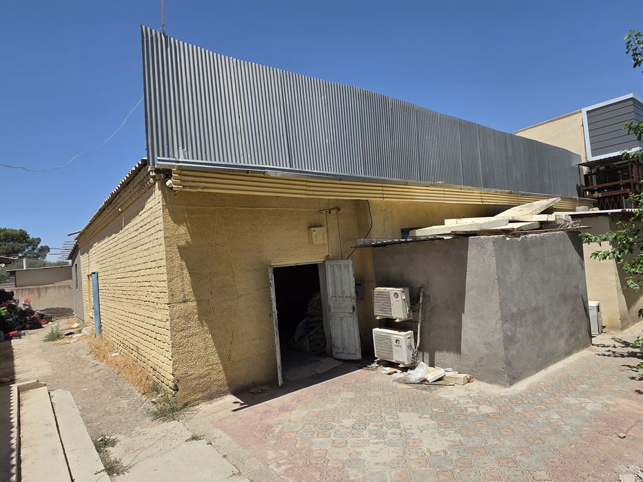 Bino sotiladi 380 m²