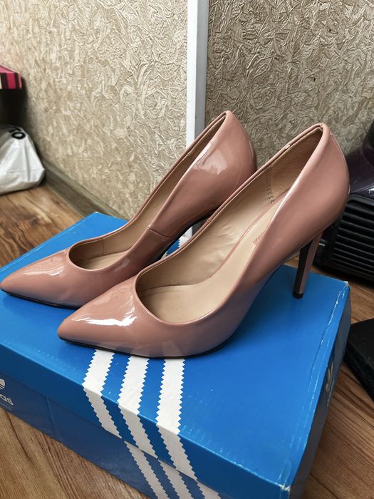 Продам Женские туфли