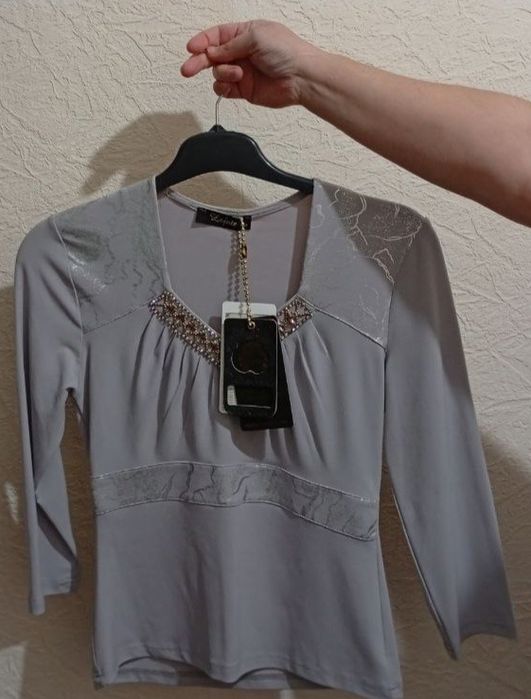 Ayyolar , qizlar kastyum yubkasi