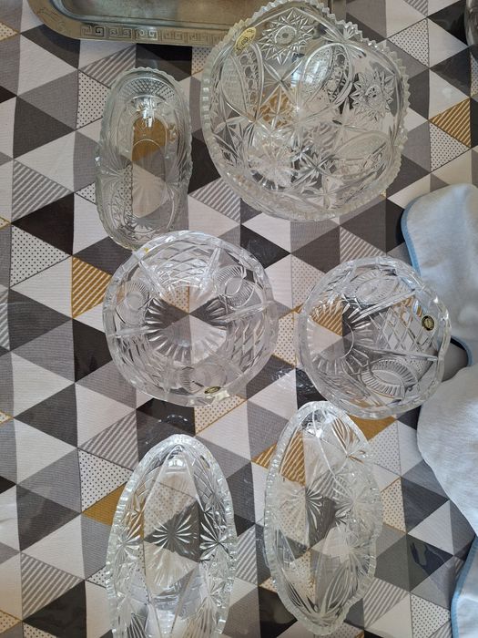 Хрусталь продаётся, для салатов и фруктов