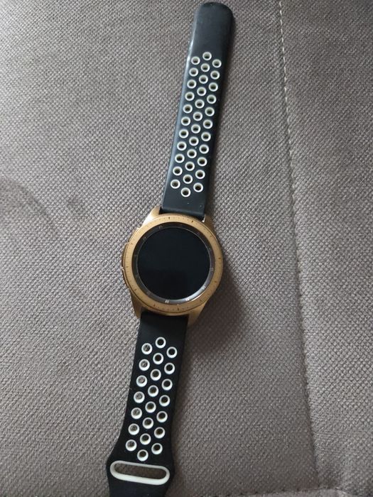 Продам Galaxy watch  rose gold