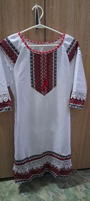 Costum/rochie popular,ie