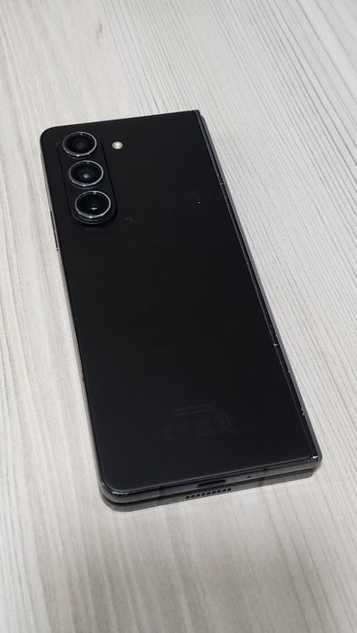 Samsung Galaxy Z Fold5