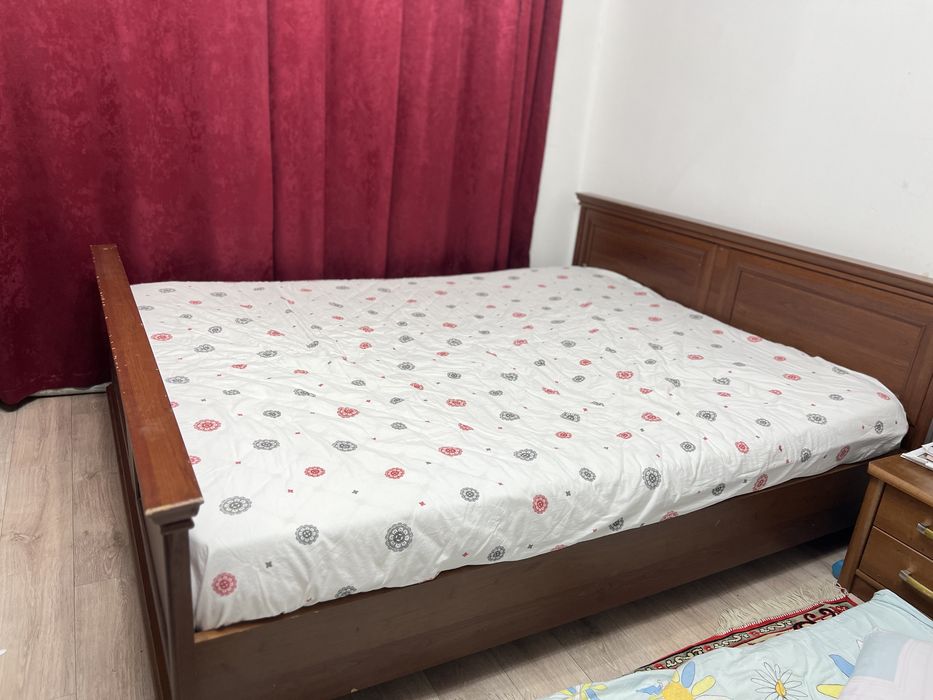 Спальный кровать