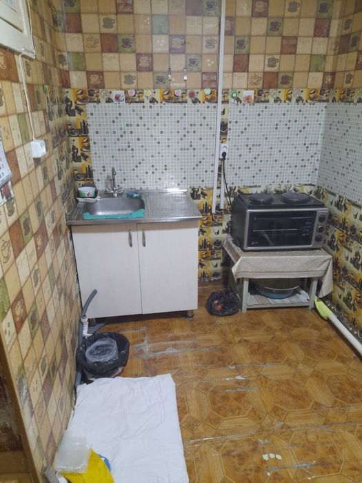 sharoitga ega  yog’och 2 xonaliy uy ijarga beriladi
