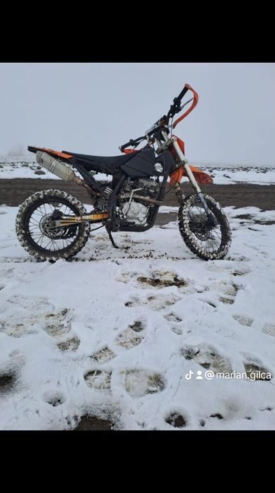 Moto crosa Nitro 250 cc