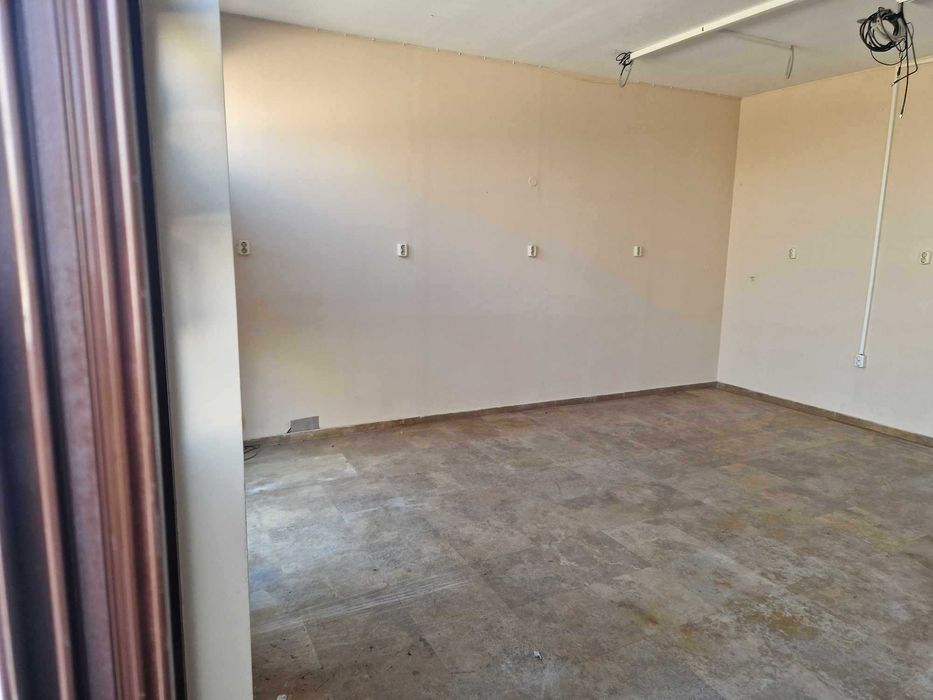 Продава се Магазин в Обзор - 130 кв.м за 314 €/кв.м - Снимка #2