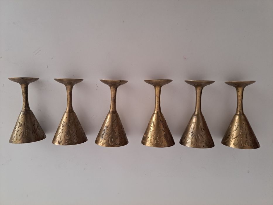 Месингови малки чашки
