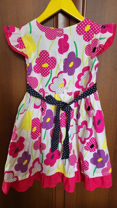 Платья на девочку на 5-6 лет