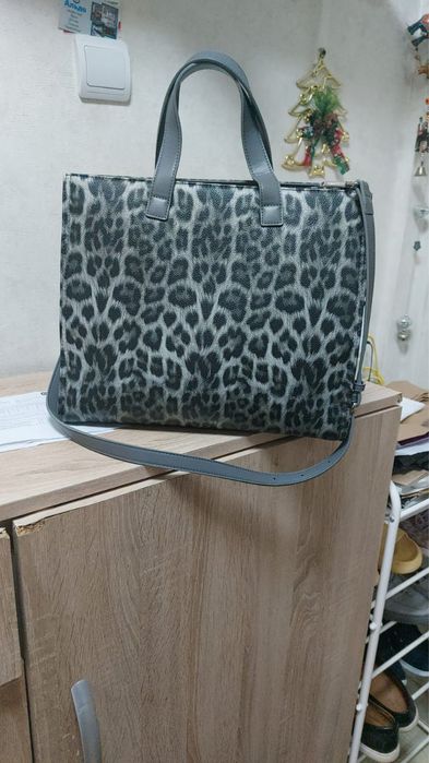 Продам очень вместительную сумку