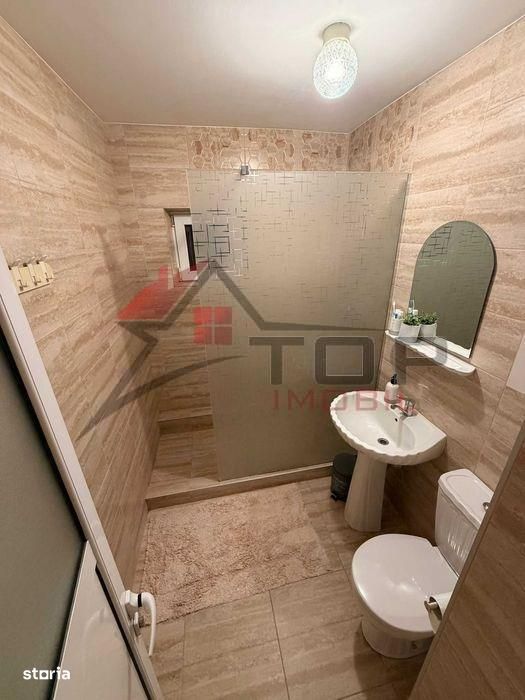 Etaj 1 - Dacia Bicaz, 2 camere decomandat, 65mp, bloc din 91