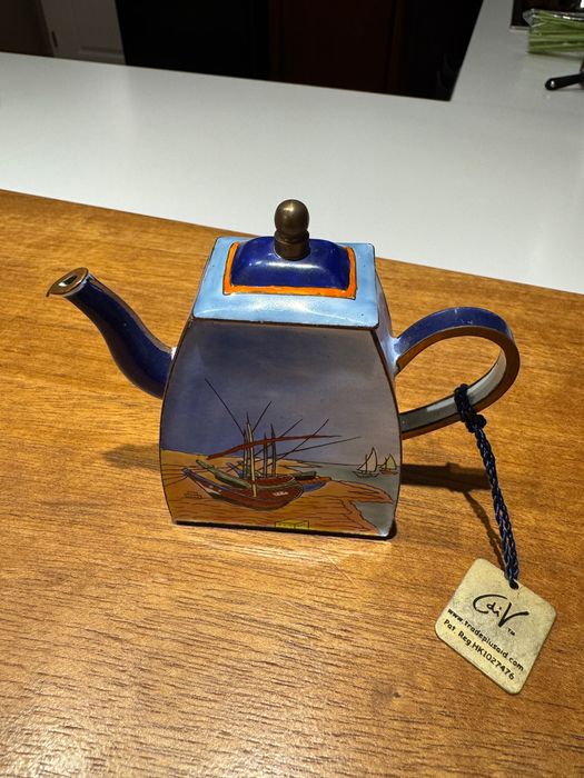 За колекционери-Оригинален ,мини чайник,НОВ,мед ,емайл.