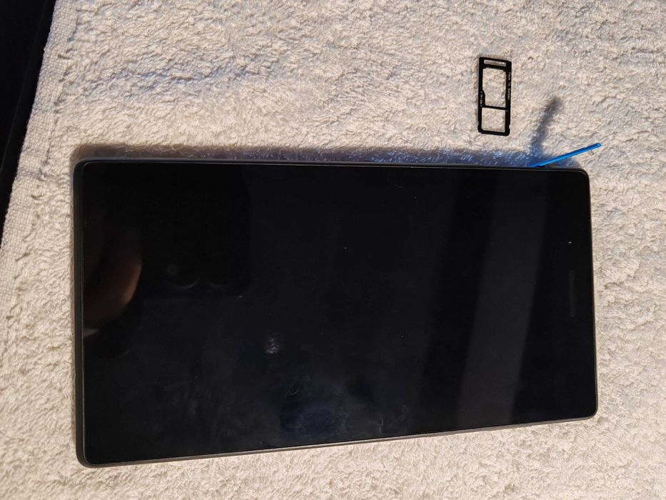 Tablete fara incarcatoare cu mici defecte