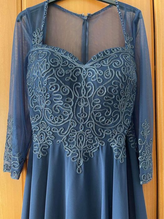 Vand rochie de seara