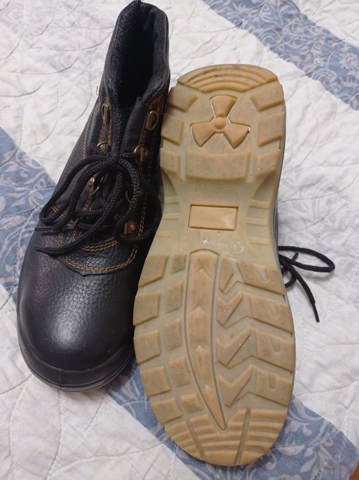 Ботинки рабочи очень качественные