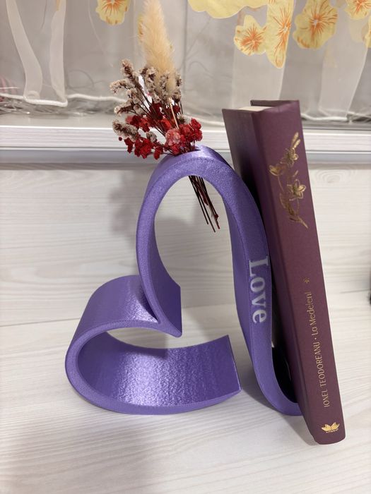 Suport carte si vaza personalizat