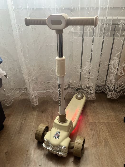 Продам новый самокат