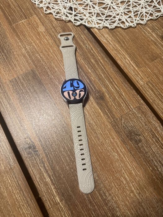 SAMUNG WATCH 6 40 mm Gold