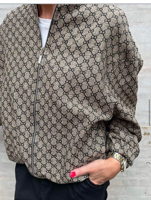 Яке Zara Gucci  размер universal