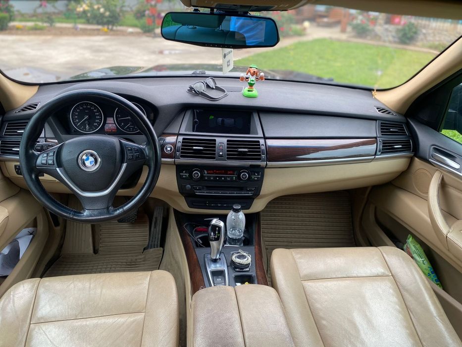 Vând BMW X5 3.0d X-DRIVE