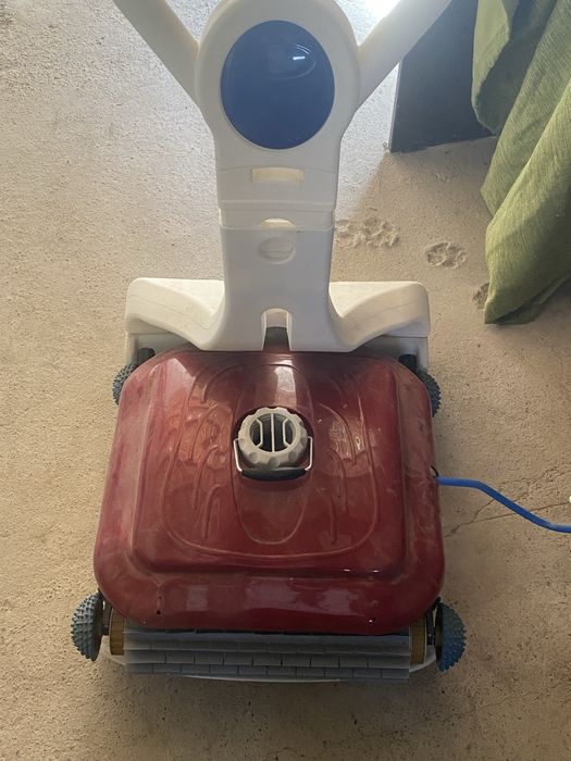 Робот пылесос для бассейна