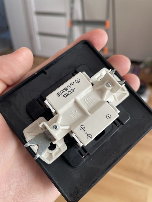 Выключатель новый черный матовый