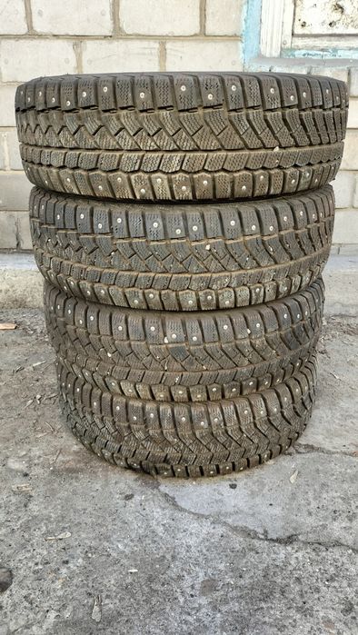 Продам шины зимние