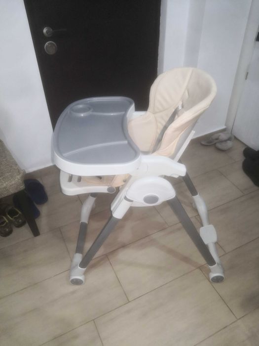 Scaun de copii pentru servit masa