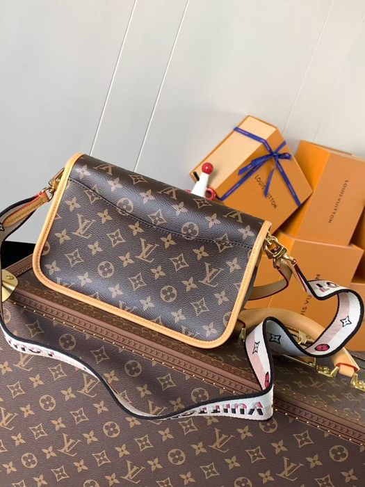 Сумка LV Louis Vuitton Diane Сэтчел