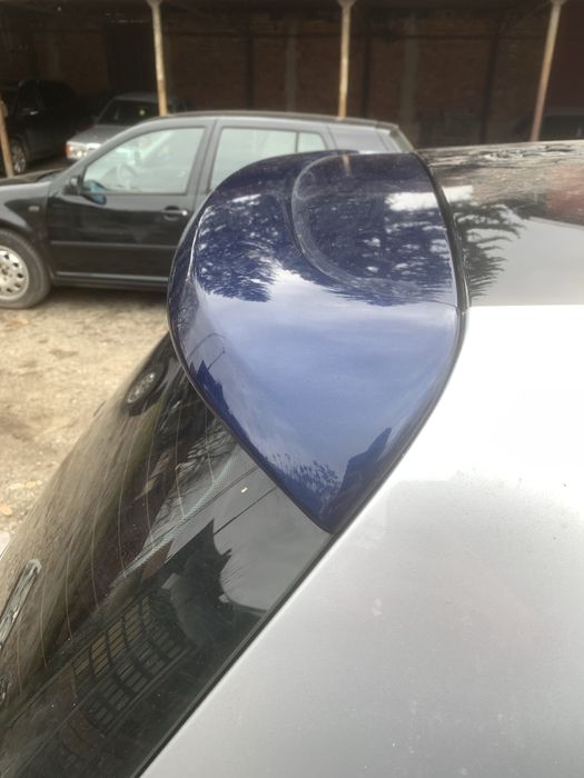 Багажник със спойлер Golf 5 GTI/R32