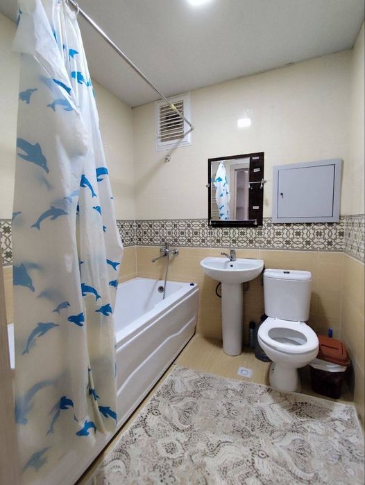 Сдается 2x комнатная квартира 
С обстановкой 
В горде Алмалыке