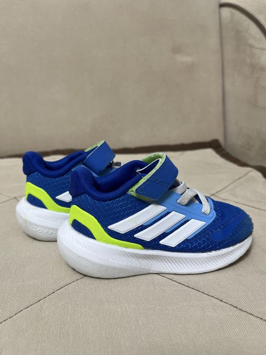 Кроссовки детские adidas