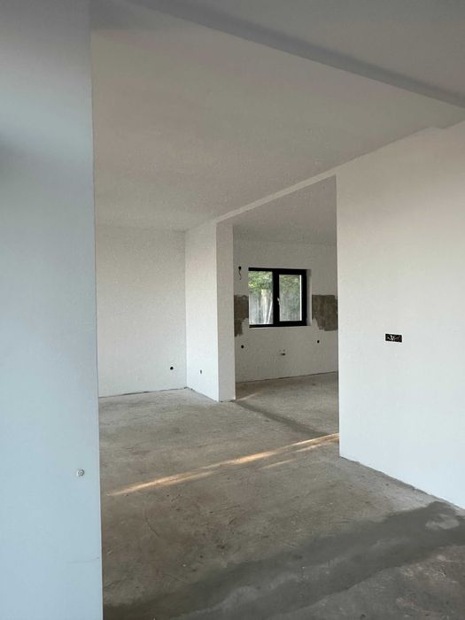 casa de vanzare 4 camere