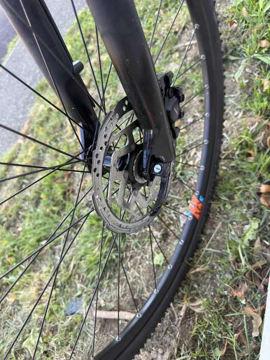 bicicleta CUBE CROSS HPA