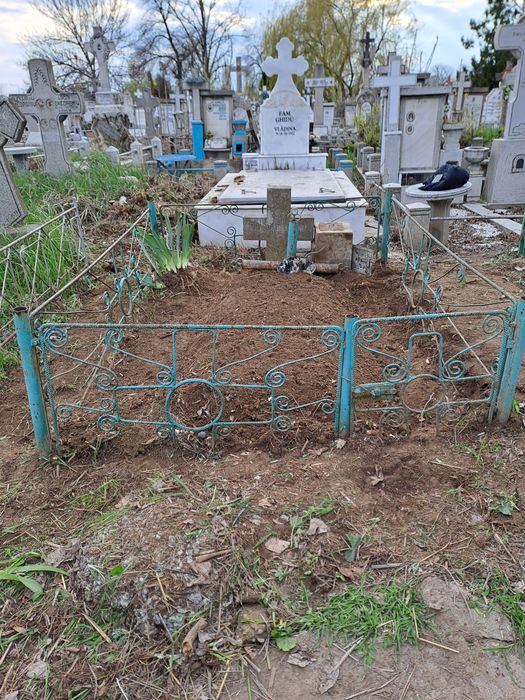 Super oferta vand donez(vanzare) loc de veci cimitir Etenitatea Galati
