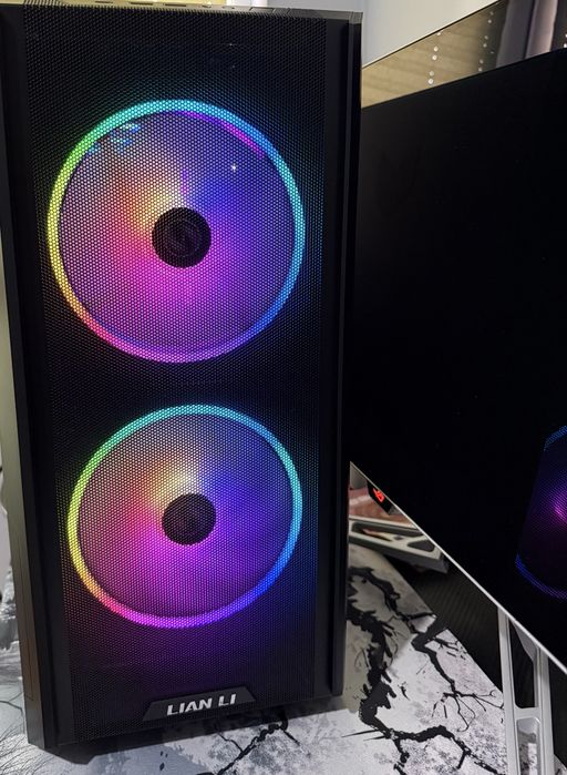 Грймърски Компютър Ryzen 7 7700 RTX 5070 64GB DDR5